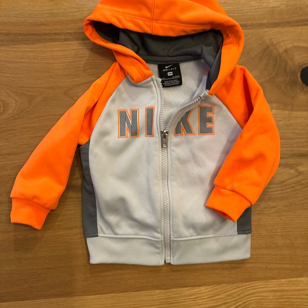 Nike Jacket - Picture 3 of 3